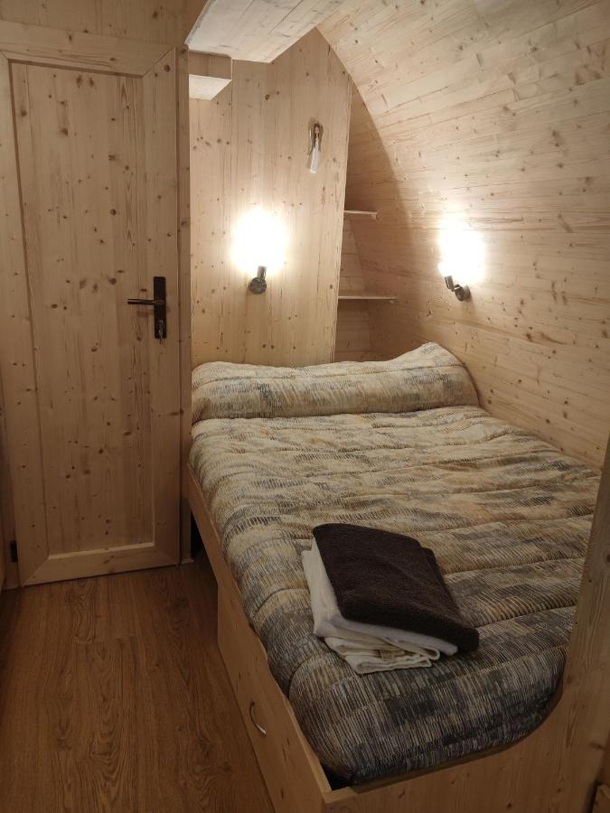 Teiraboa Base Camp Otel Arzúa Dış mekan fotoğraf