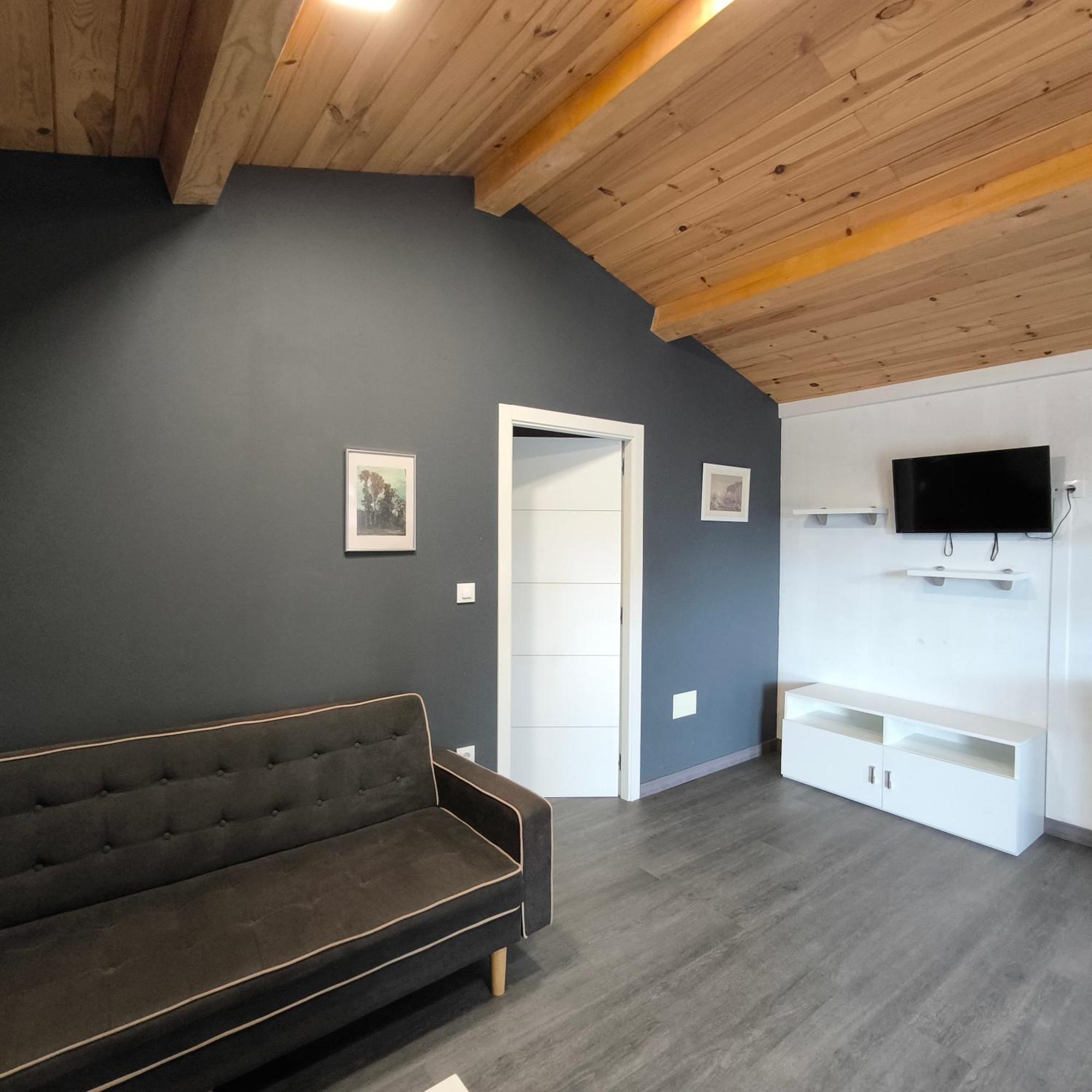 Teiraboa Base Camp Otel Arzúa Dış mekan fotoğraf