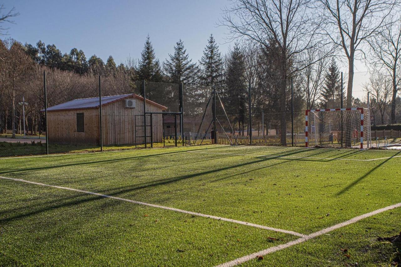 Teiraboa Base Camp Otel Arzúa Dış mekan fotoğraf